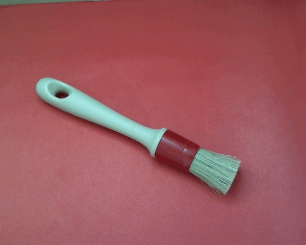 PINCEAU EN PLASTIQUE NO.10