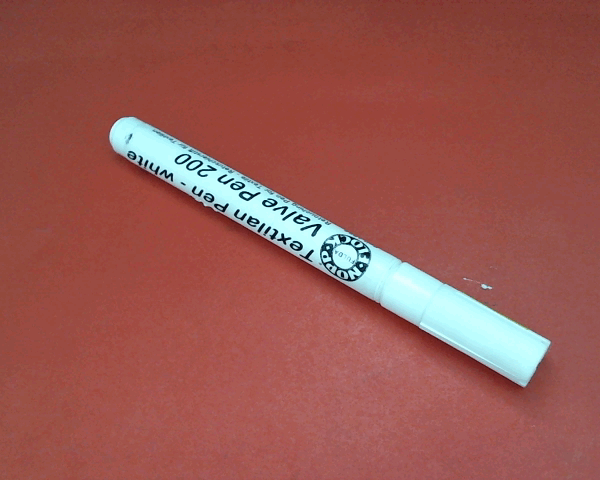 STYLO DE MAQUILLAGE BLANC