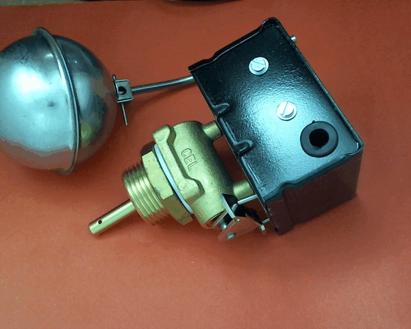 REGULATEUR DE NIVEAU = 578** 70-10-12