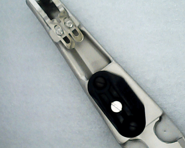 GUIDE COLLORETTE REGLABLE UNE REMPLIE 38*16*2.7