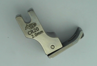 PIED COMPENSATEUR DROITE avec nervure